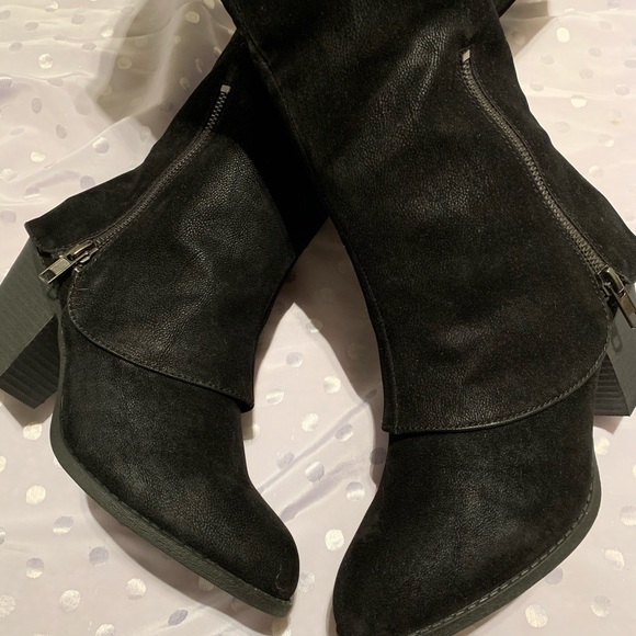 🌸 NWOB black textured “suede” boots - Picture 3 of 8